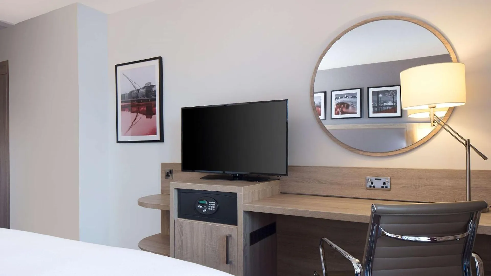 Hilton Garden Inn Dublin City Centre 4*,  Ирландия