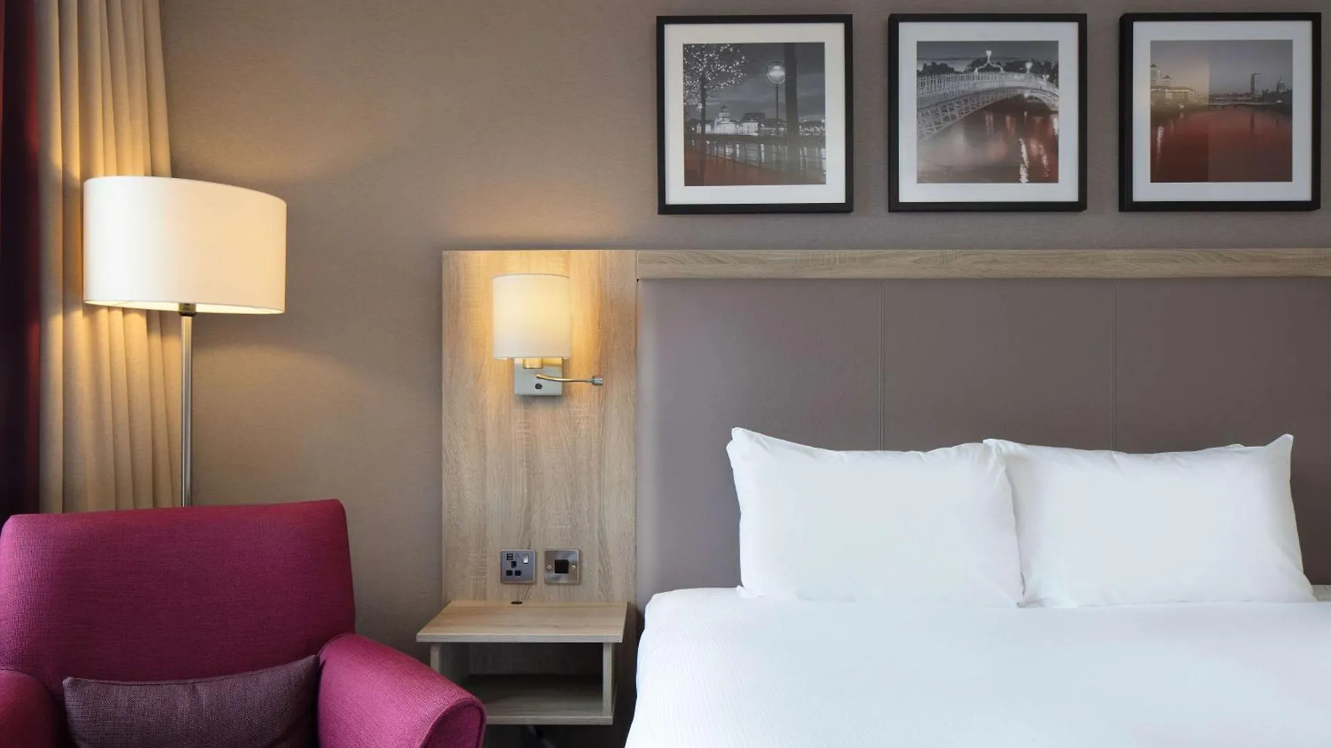 Hilton Garden Inn Dublin City Centre Отель