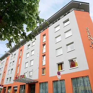 **** Otel Senator Avusturya